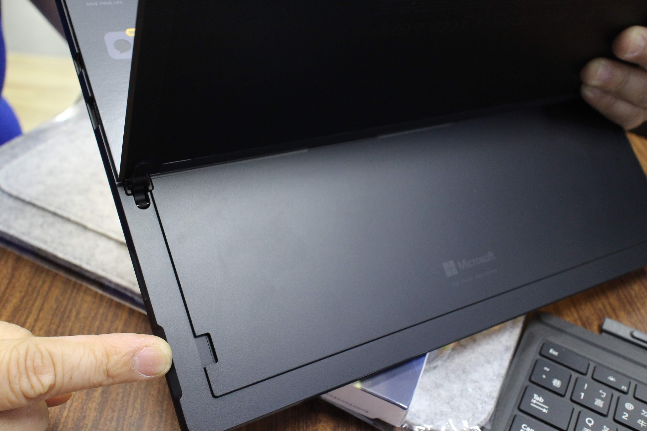 Surface Pro 6 黑啤聯名款 記憶體